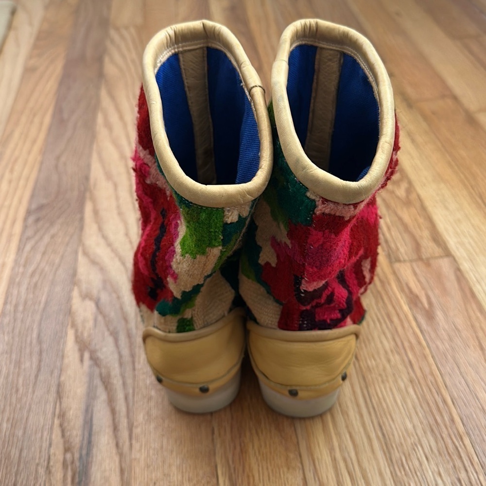 Rosa Mosa Vienna Roses Embroidered Leather Clog Boots Women’s Size 37 - Picture 4 of 14